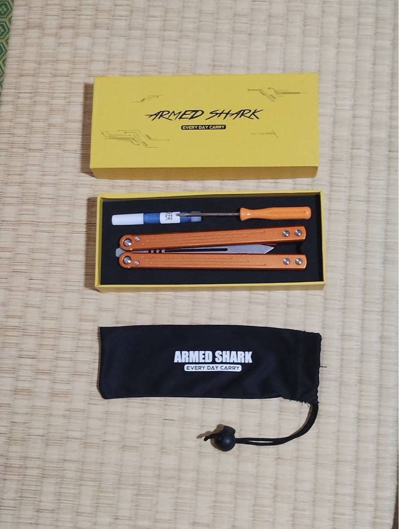 ARMD SHARK バタフライナイフ オレンジ