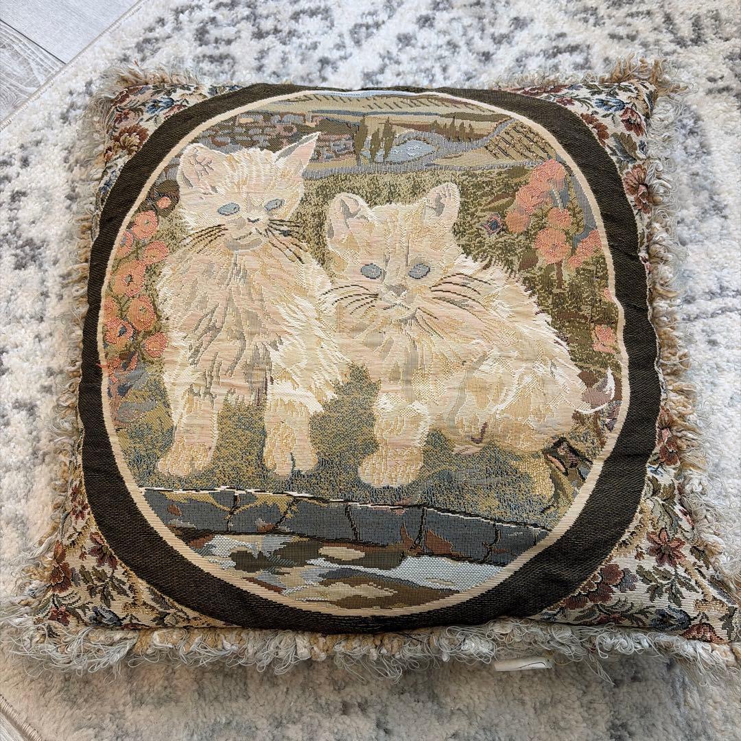 猫　クッション アンティーク