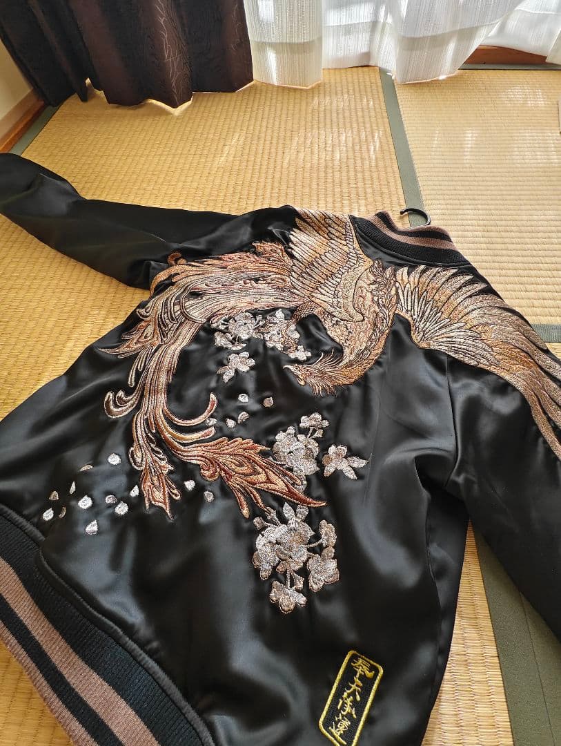 【超美品！】【超格好いい！】刺繍スカジャン黒サテン生地不死鳥 鳳凰 フェニックス