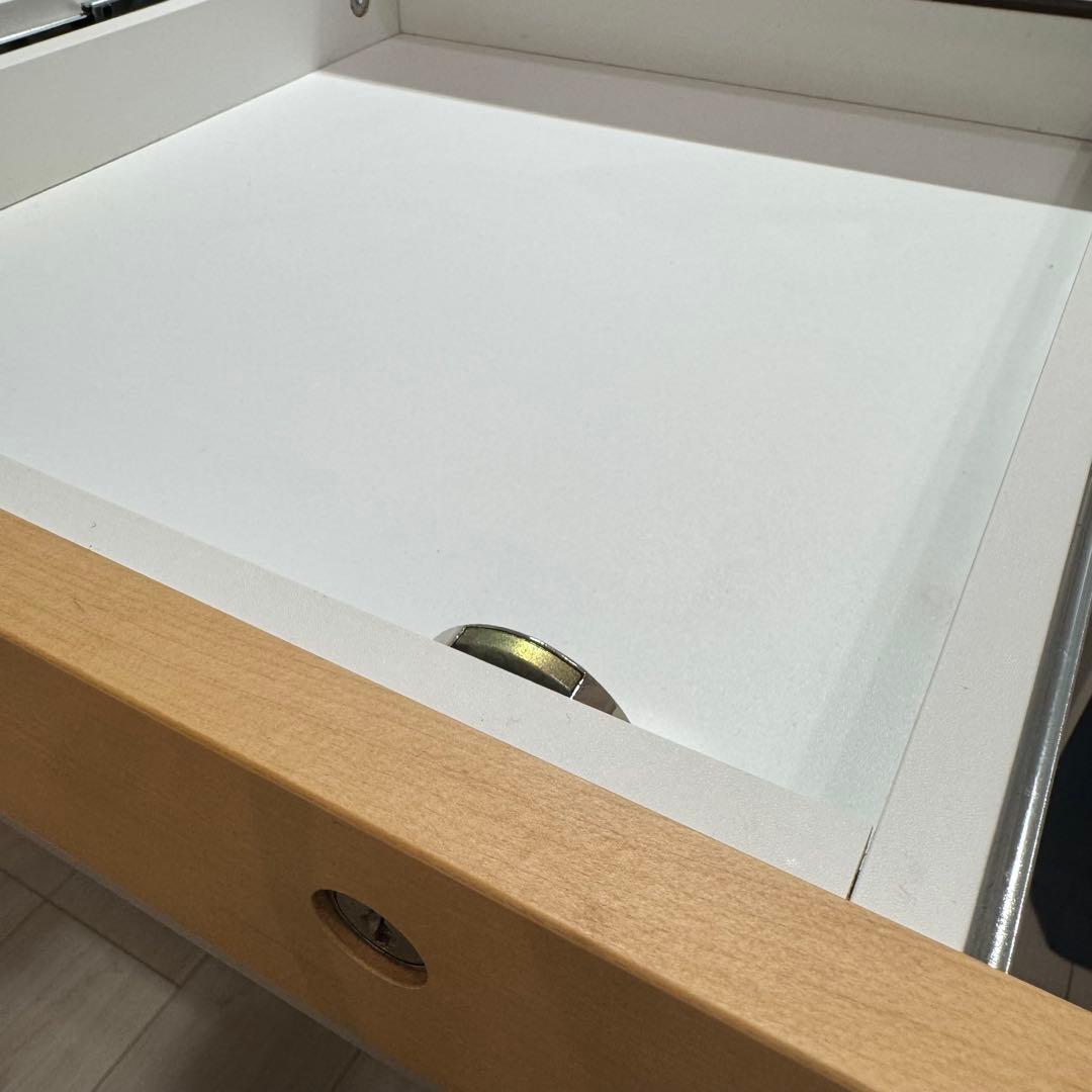 【デスクライト付き】コイズミ 勉強机 ホワイト 幅90 KWD231-233