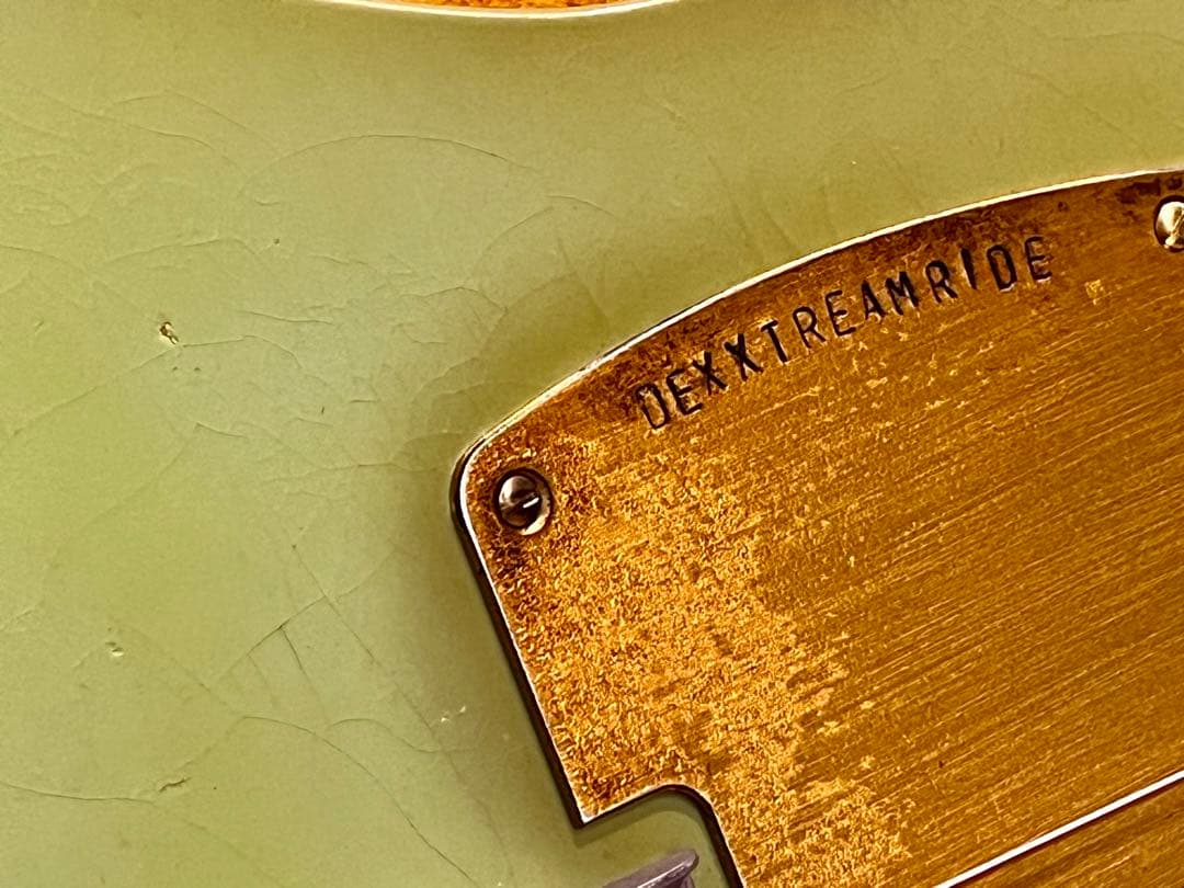 DeliciousTaylormade ノーヘルDexxtreamRide