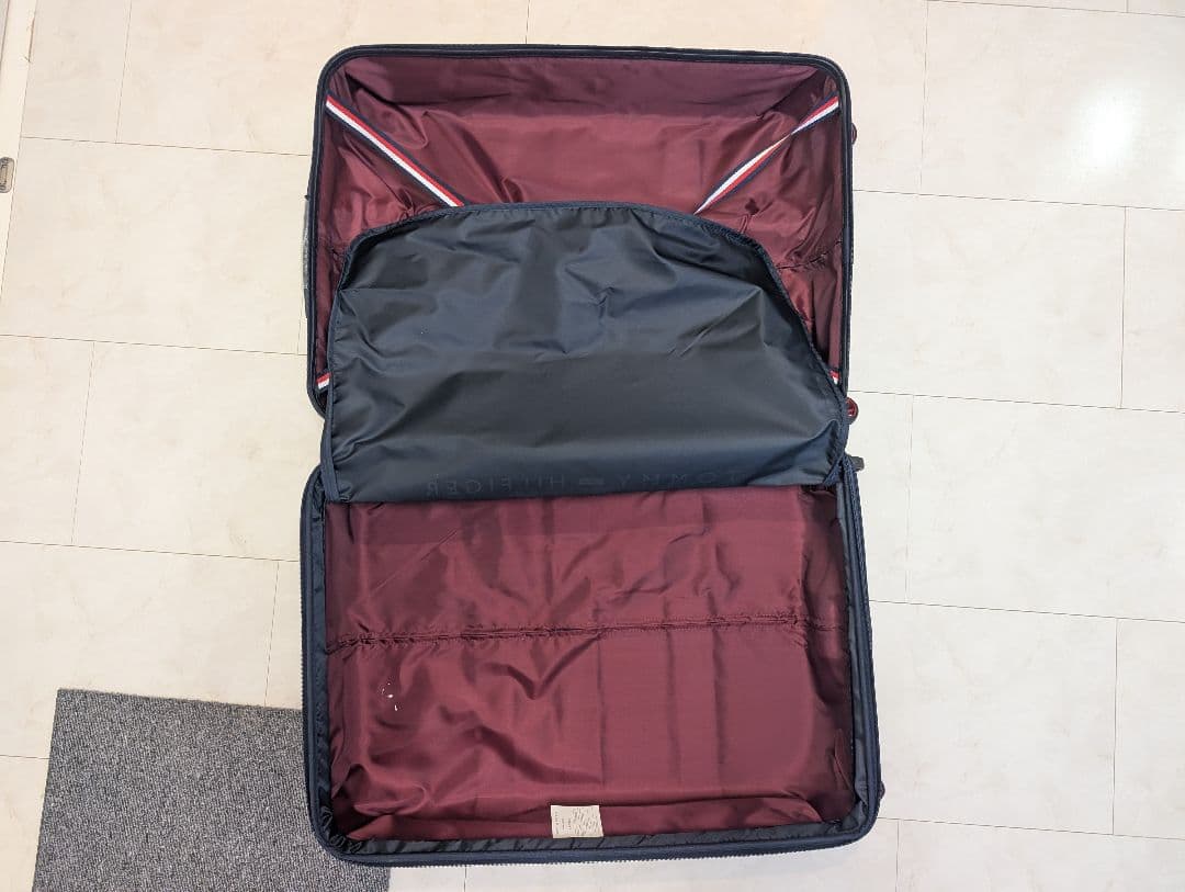 トミーヒルフィガー ネイビー キャリーケース