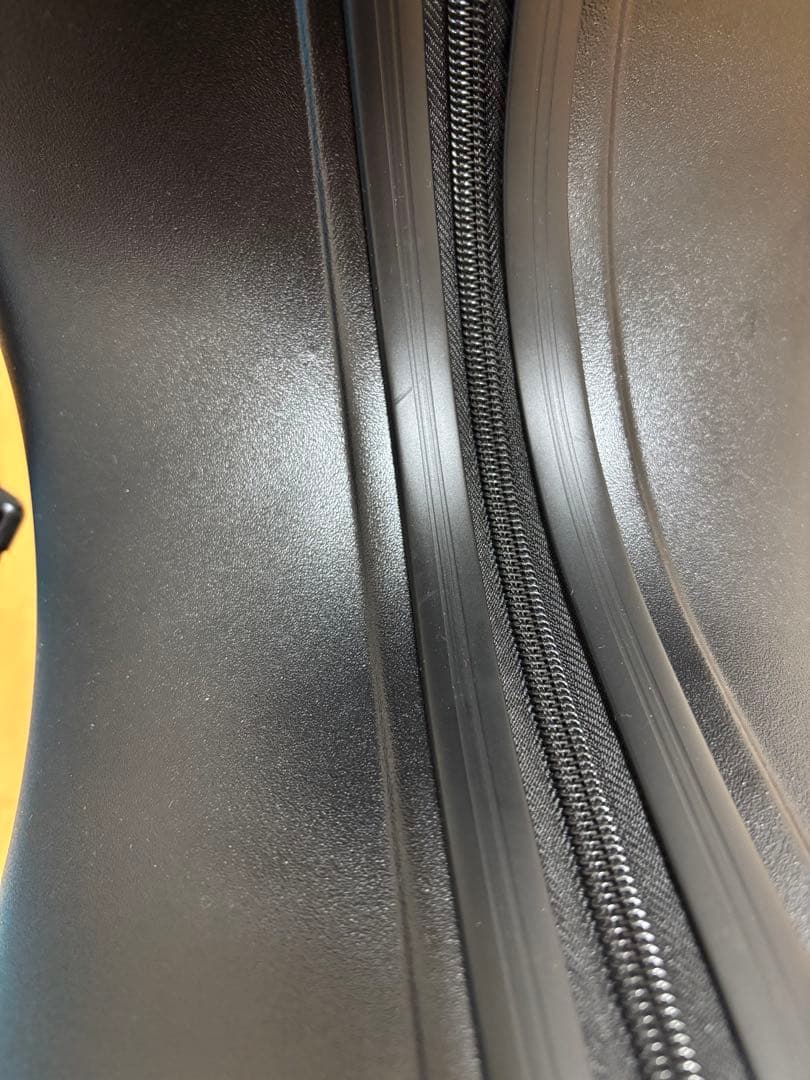 美品 子供が乗れるキャリーケース　キッズトラベルキャリーケース