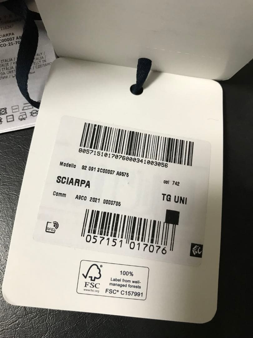 ⭐︎未使用品⭐︎ 2024年モデル！　モンクレール　マフラー　メンズ　レディース