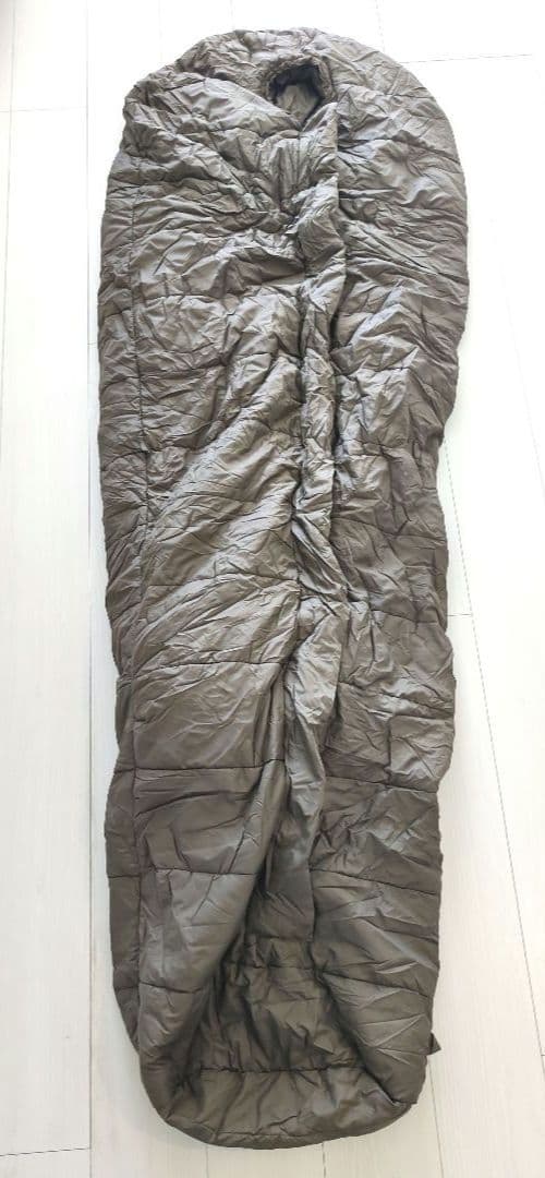 【美品】CARINTHIA ディフェンス4 サイズM カリンシア