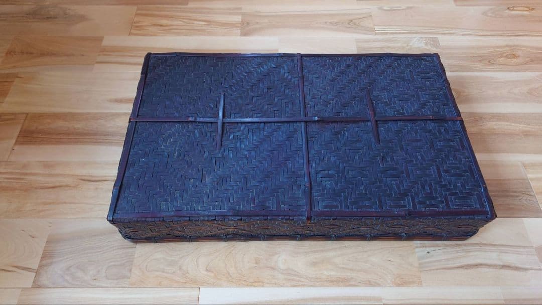 竹編み蓋物衣装入 / 天然素材の竹籠