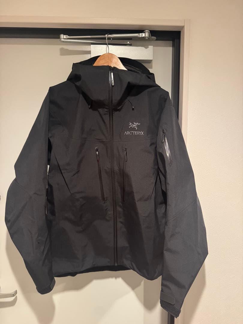 【ARC‘TERYX】 ALPHA SV JACKET M