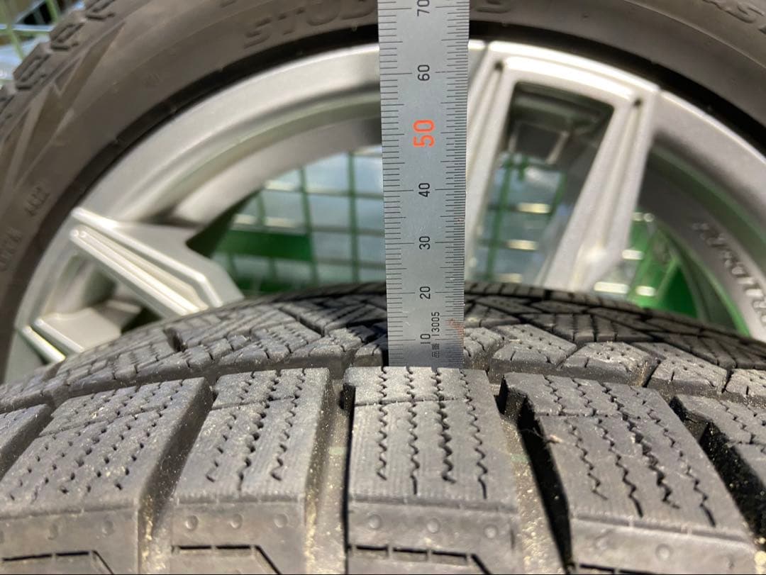 Pirelli ICE ZERO スタッドレスタイヤ 17インチ