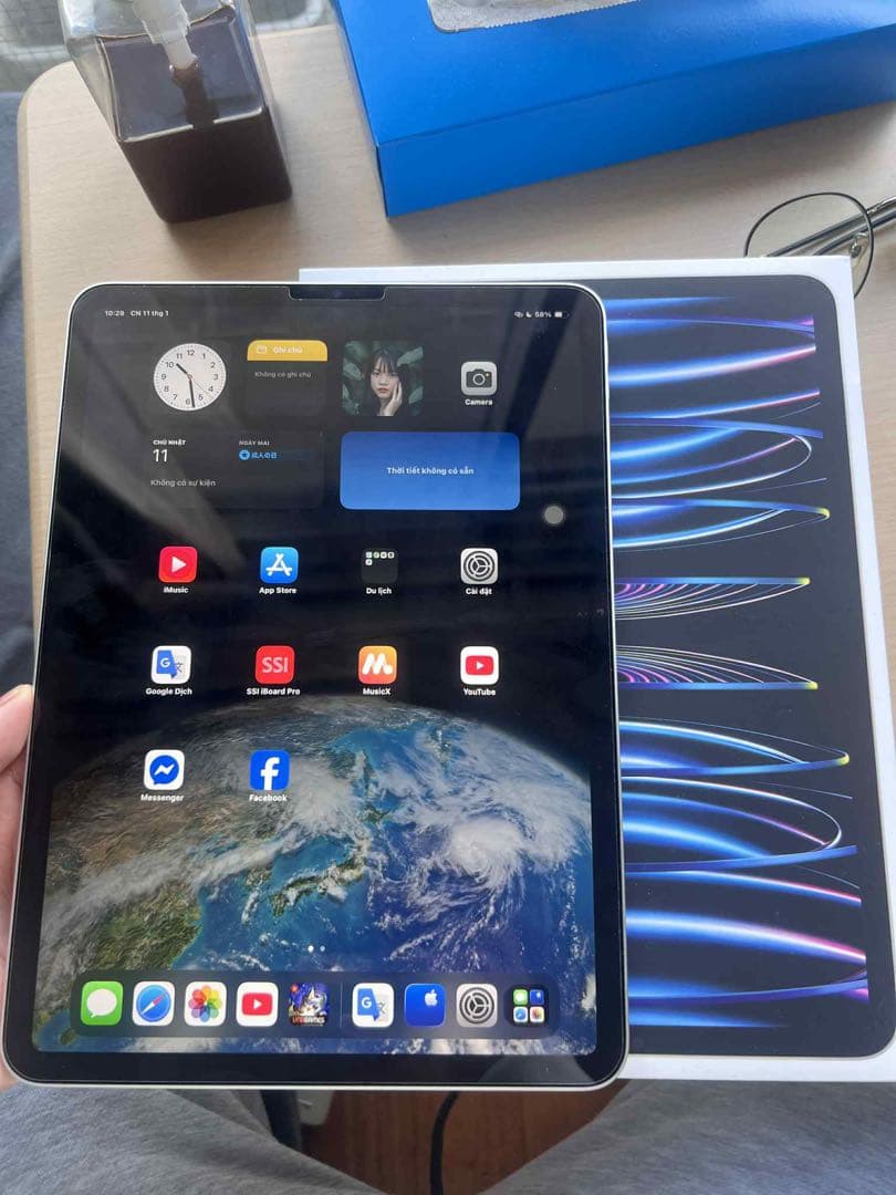 iPad Pro11インチ第4世代 Wi-Fiモデル　シルバー 128GB