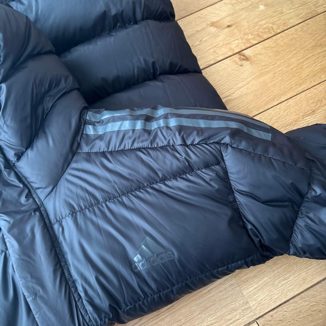 adidas ベンチコート　ダウン