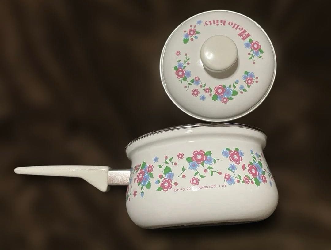 ハローキティいちご☆片手鍋☆2001年製☆激レア