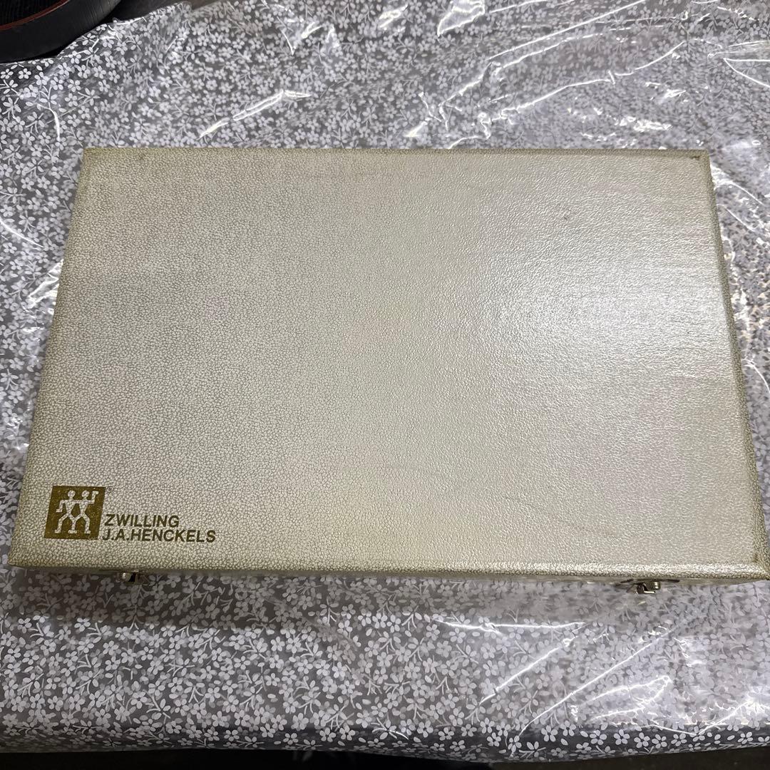 高級品　ZWILLINGカトラリーセット　32本 18-8
