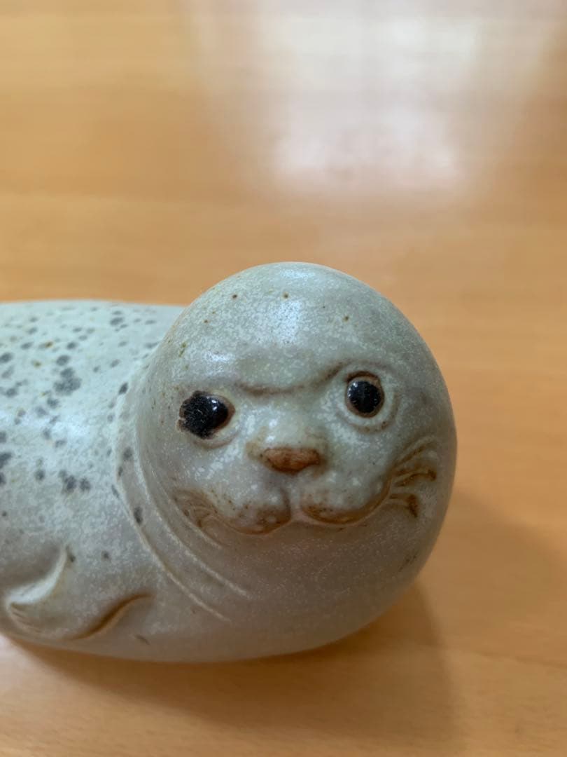 リサラーソン　JIE ケラミーク　ゴマフアザラシ　あざらし