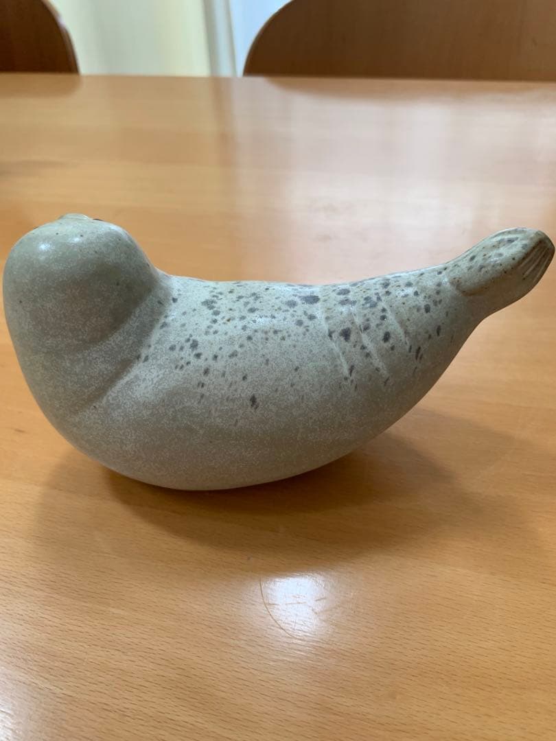 リサラーソン　JIE ケラミーク　ゴマフアザラシ　あざらし