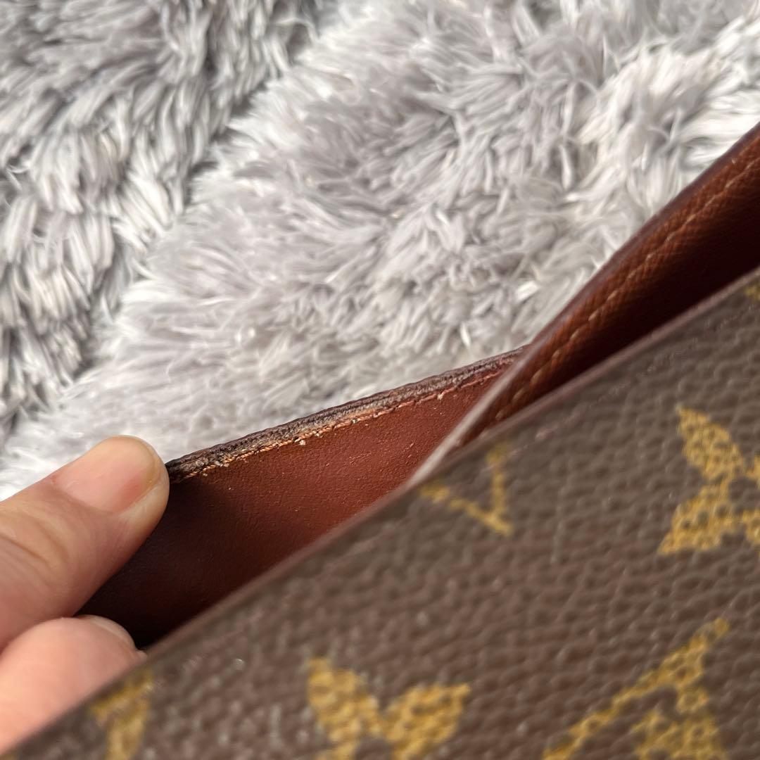 ルイヴィトン　モノグラム　ポルトモネクレディ　長財布　メンズ　レディース