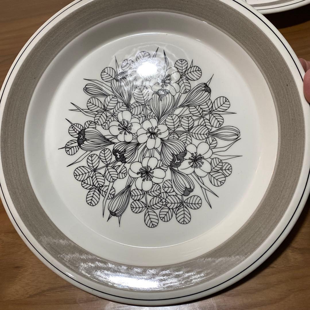 クロッカス　アラビア　グレーリム　プレート　26㎝　中皿　大皿　ブラック　D