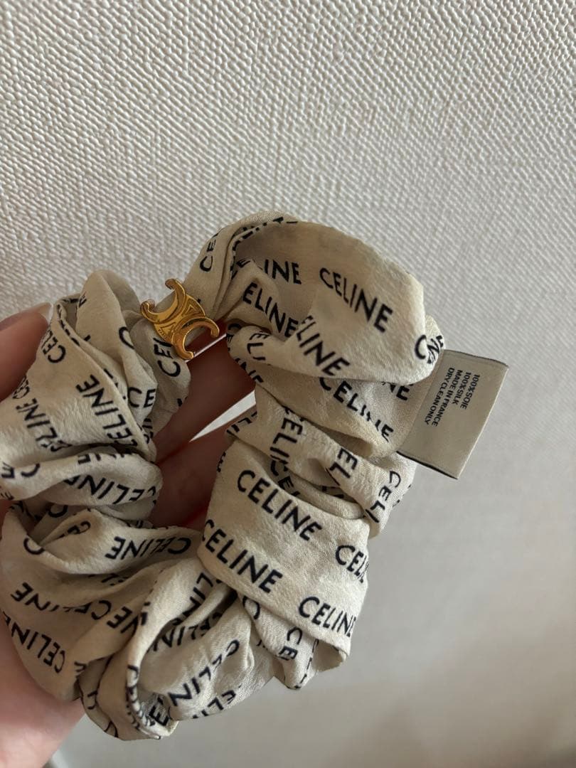 CELINE シュシュ ゴム ベージュ