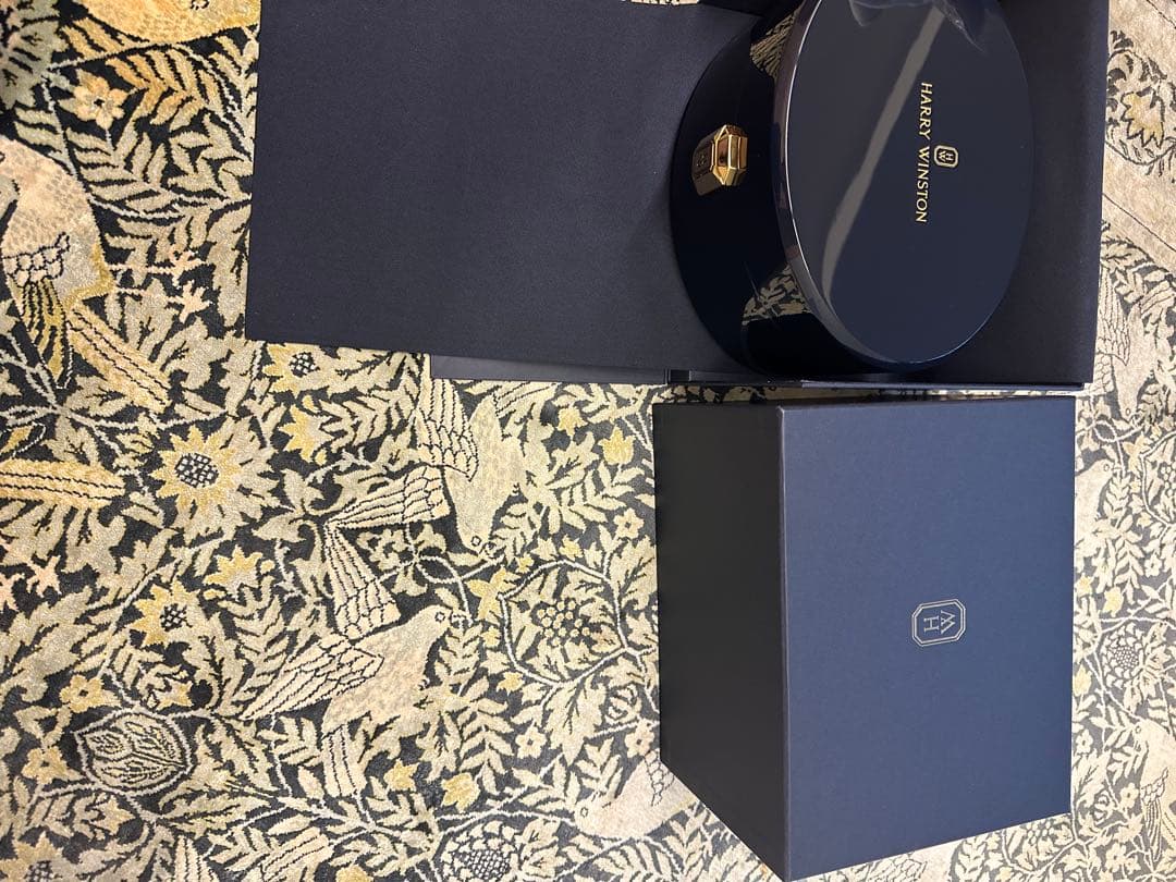 HARRY WINSTON 時計 ギフトボックス ネイビー