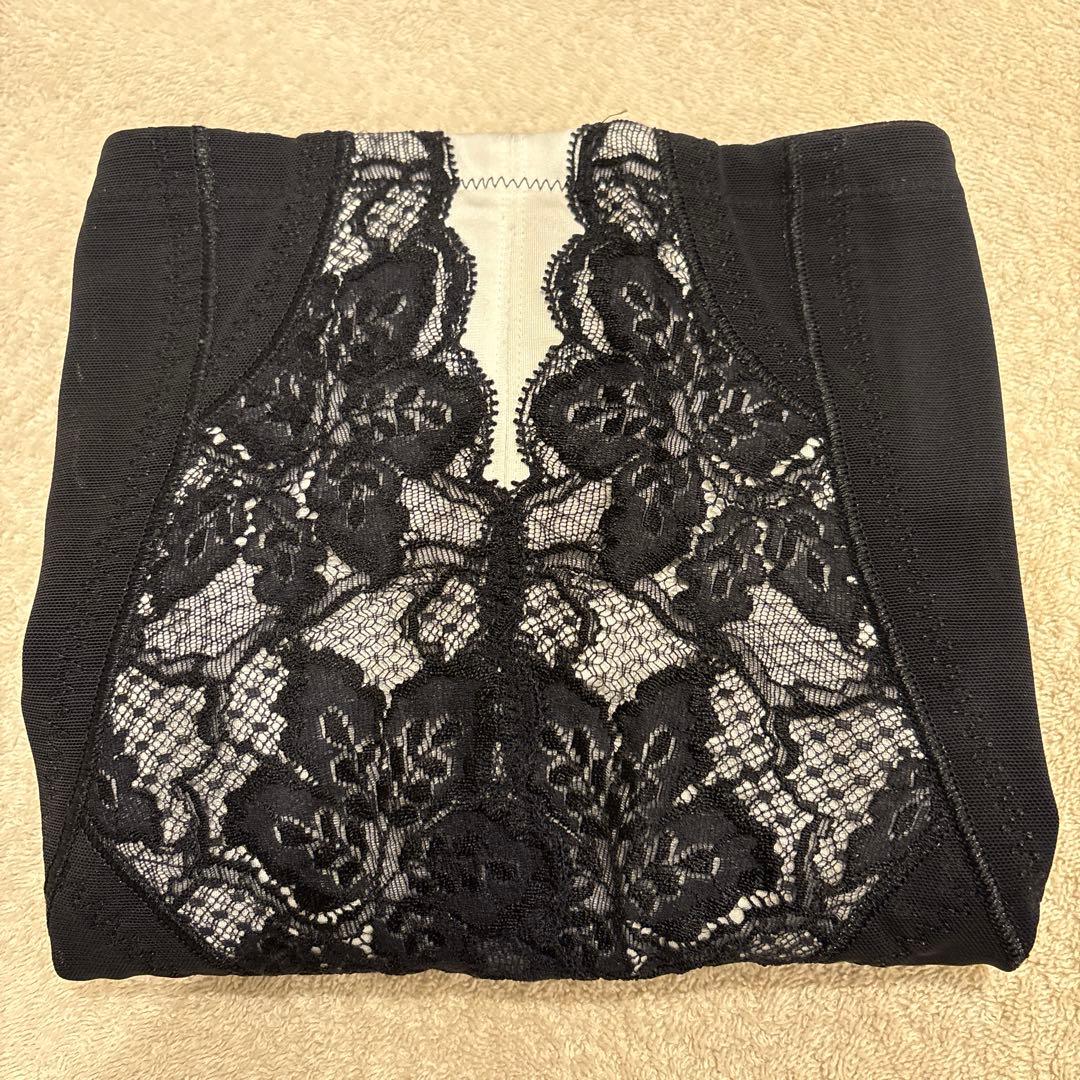 LALA グラントイーワンズ★ホワイト×ブラック　レギュラーガードル ９０