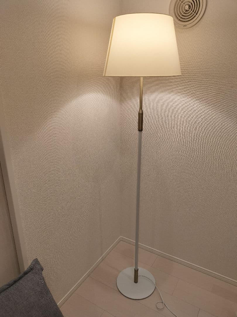 フロアライト Delicia フロアスタンド ホワイト