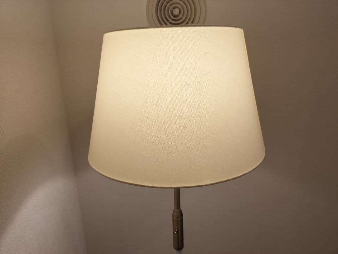 フロアライト Delicia フロアスタンド ホワイト