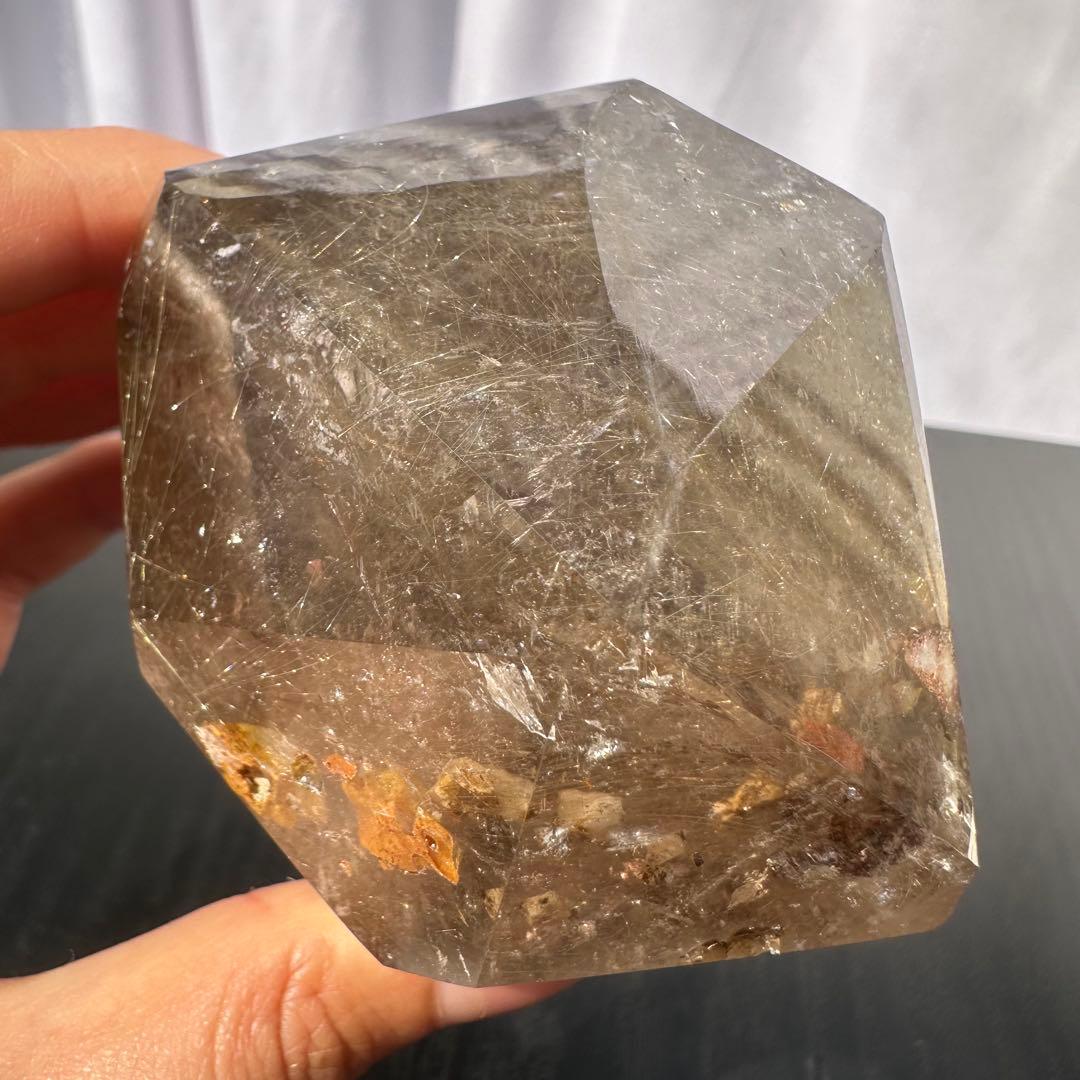 天然石ルチルクォーツのポイント　原石　置物NO.051107