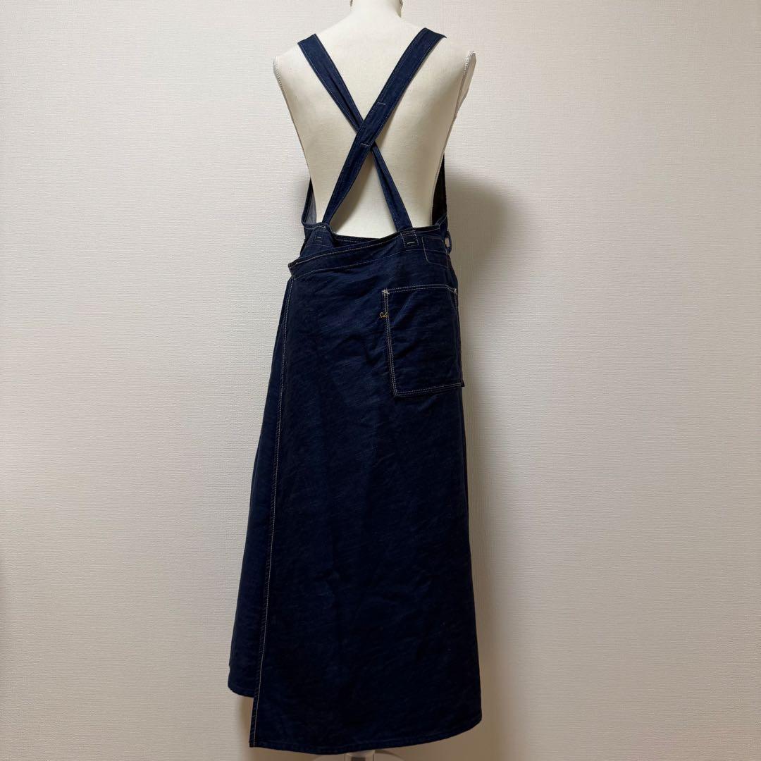 45R　モンプチデニムのエプロンドレス　ロゴ刺繍　インディゴ　日本製