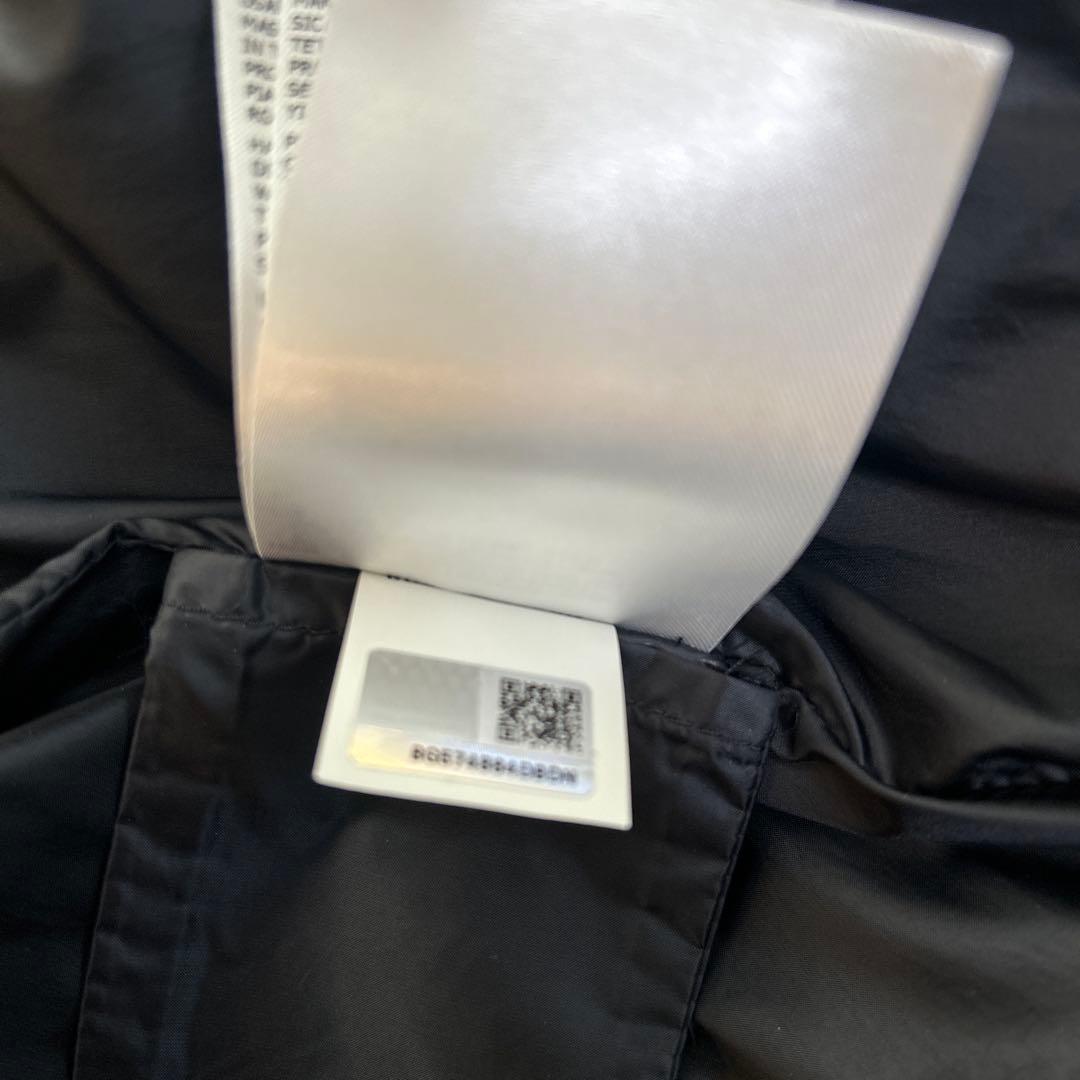 MONCLERモンクレール ブラックフレアナイロンコート