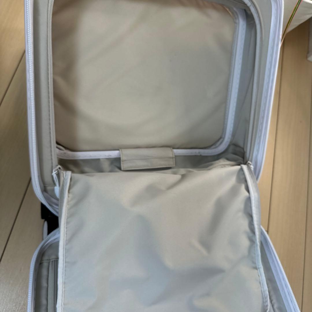 innovator INV20 キャリーケース33Lホワイト