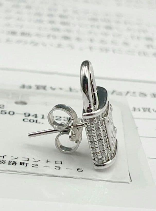 Vivienne Westwood 南京錠 シングルピアス SV925