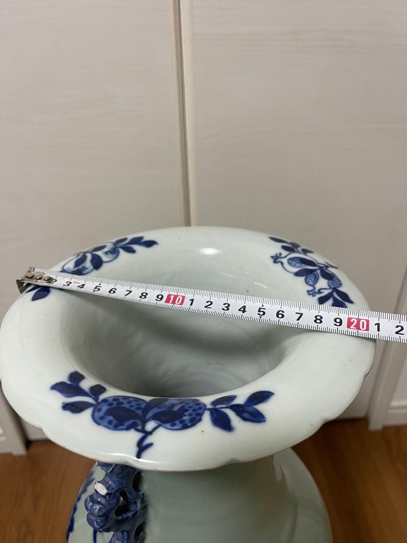 青白磁 花瓶 中国風 古染付 アンティーク 欠けあり