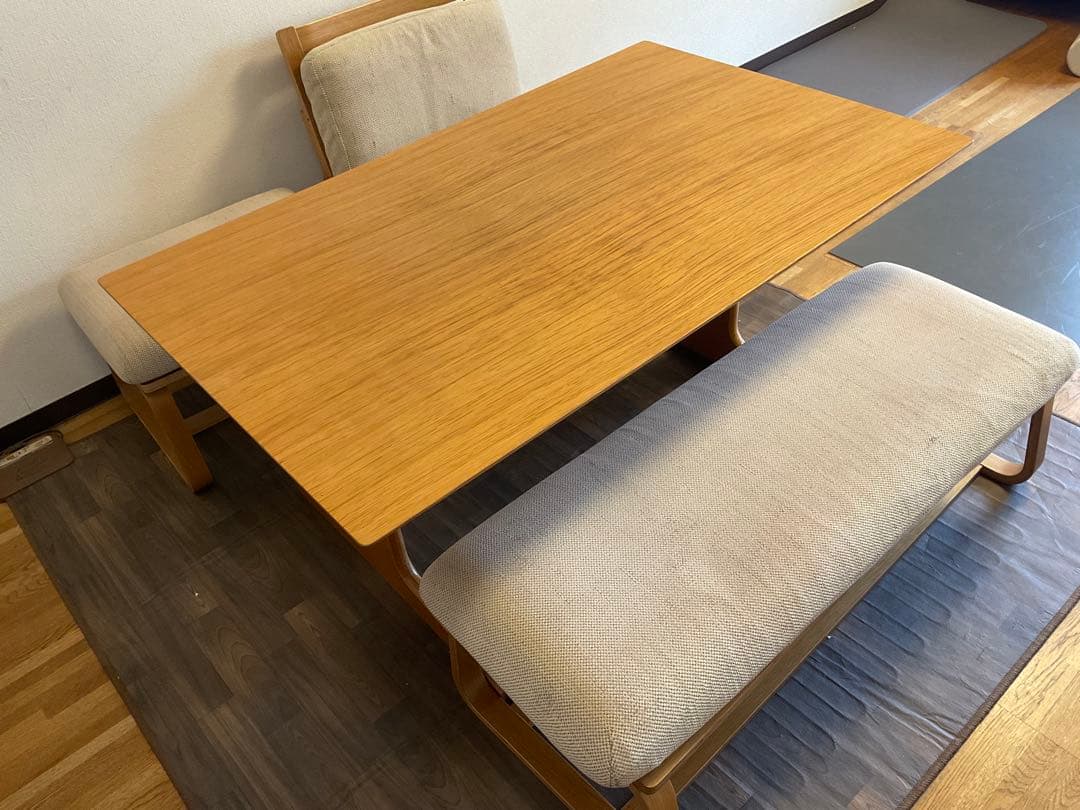 無印良品　ローテーブル　椅子　4点セット　　台東区引き取り希望