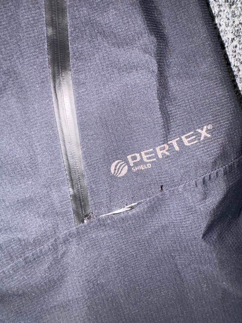 Oakley PERTEX ブラックナイロンパンツ