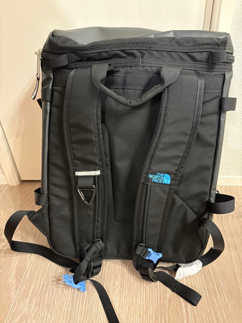 ノースフェイス　リュック　ヒューズボックス 21l 黒