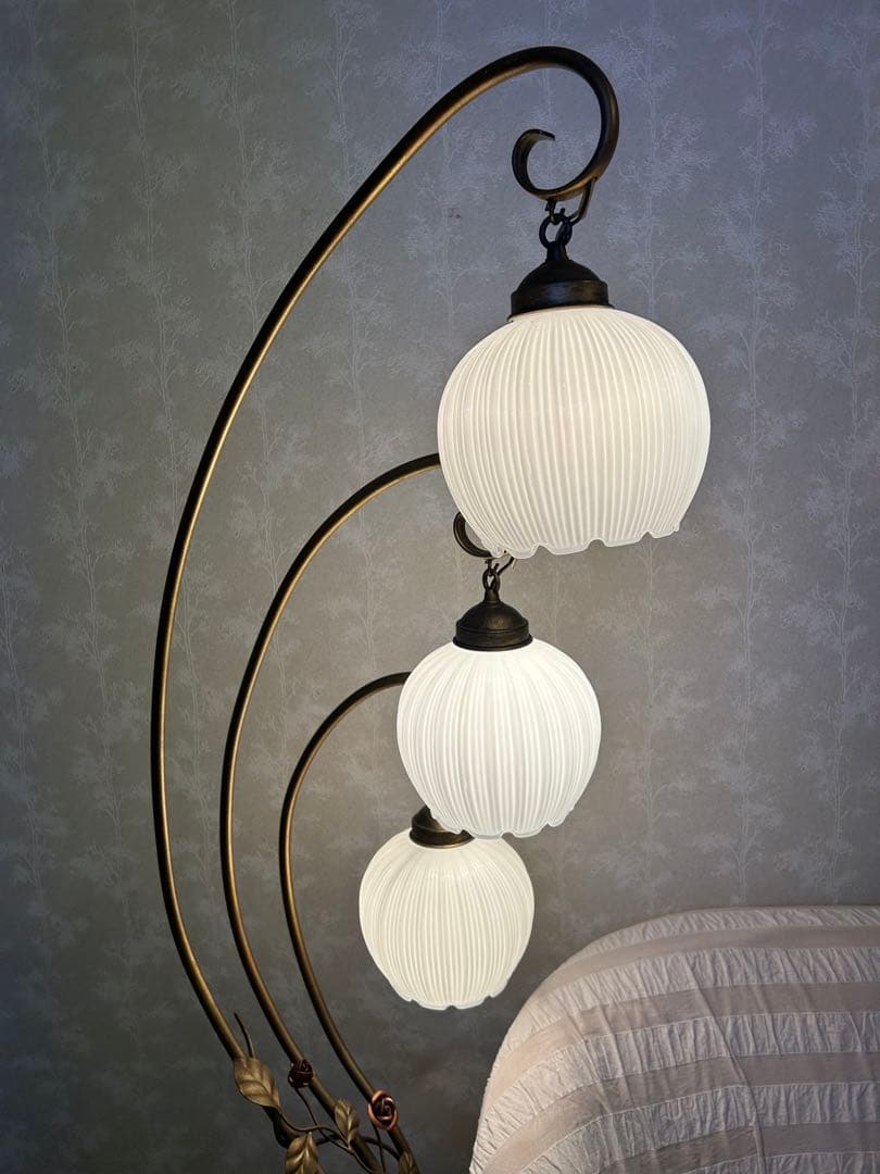 【専用】bika　レトロアンティーク フロアランプ 3灯