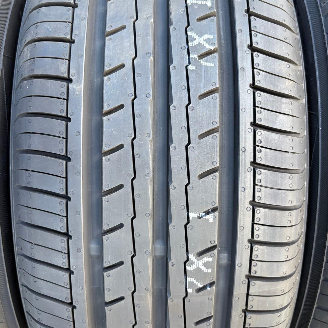 未使用品　215/50R17 YOKOHAMA 4本セット2025年製造