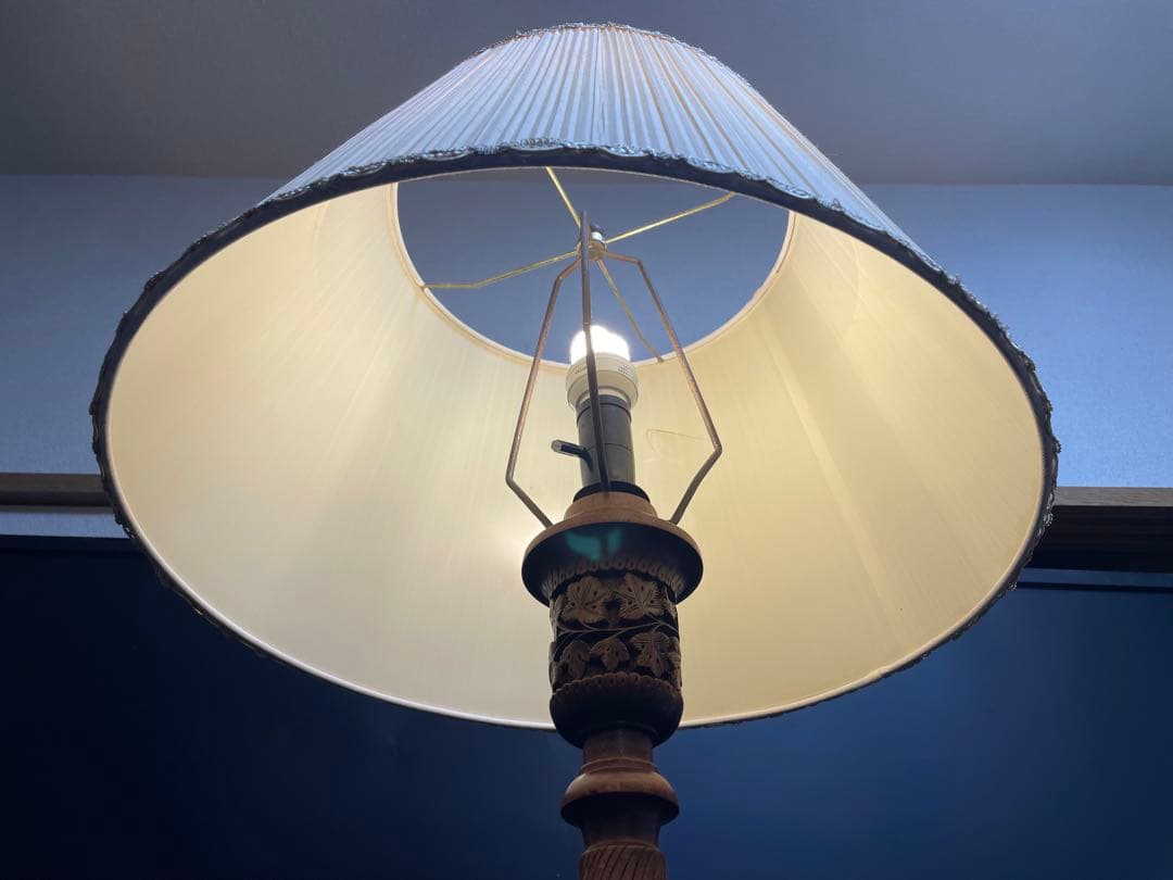 アンティーク　フロアランプ フロアライト　木彫