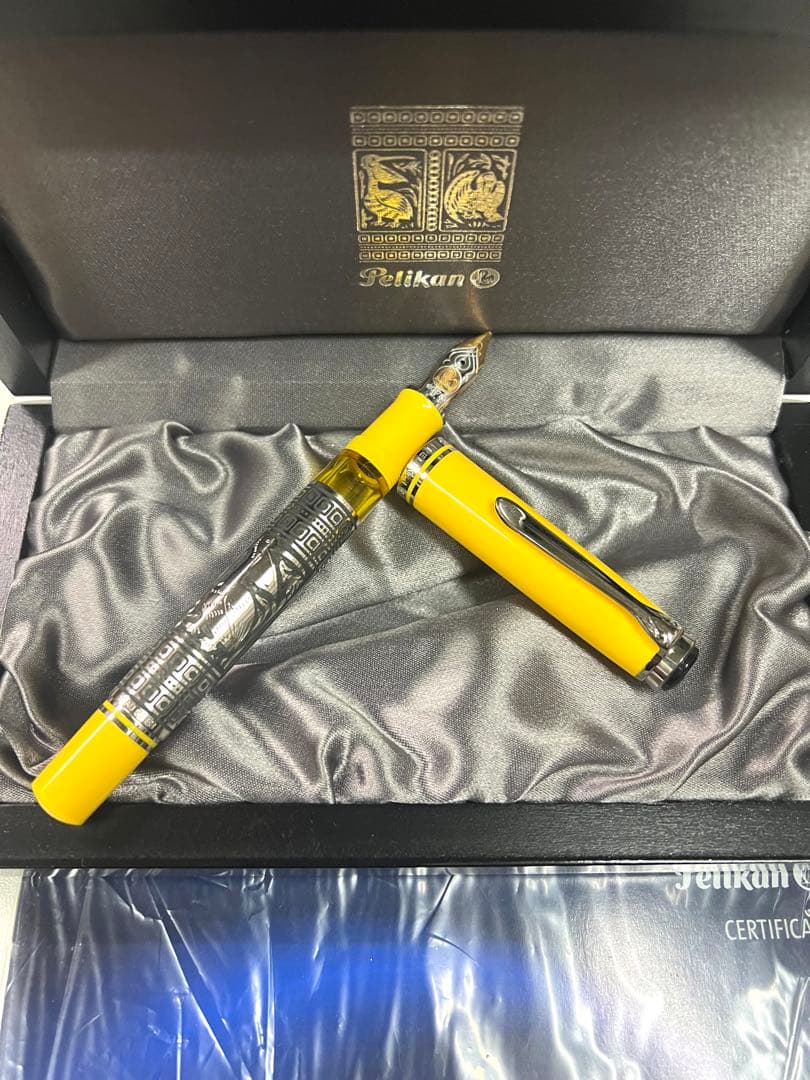 Pelikan ペリカン トレド M910 万年筆 イエロー 18K M