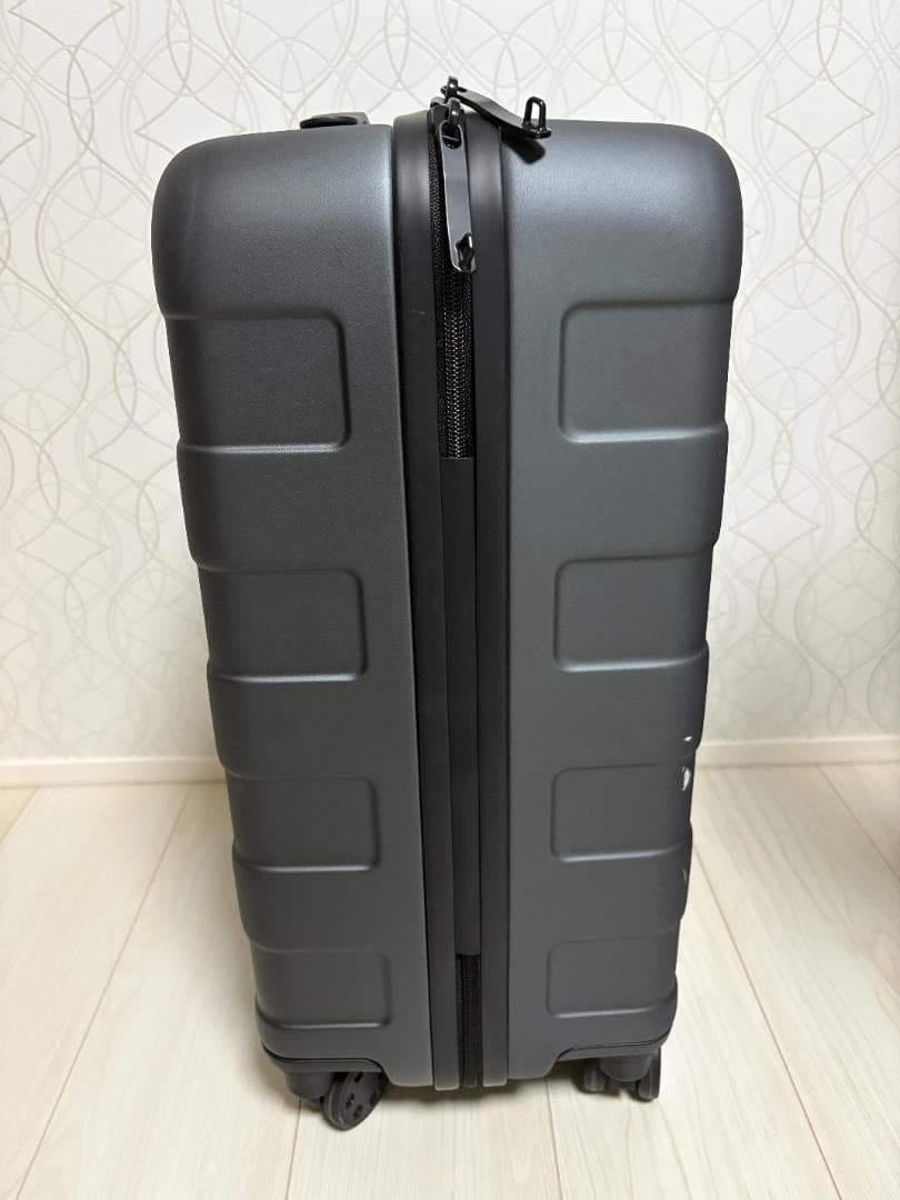 無印良品 バーを自由に調節できる ハードキャリーケース（36L）