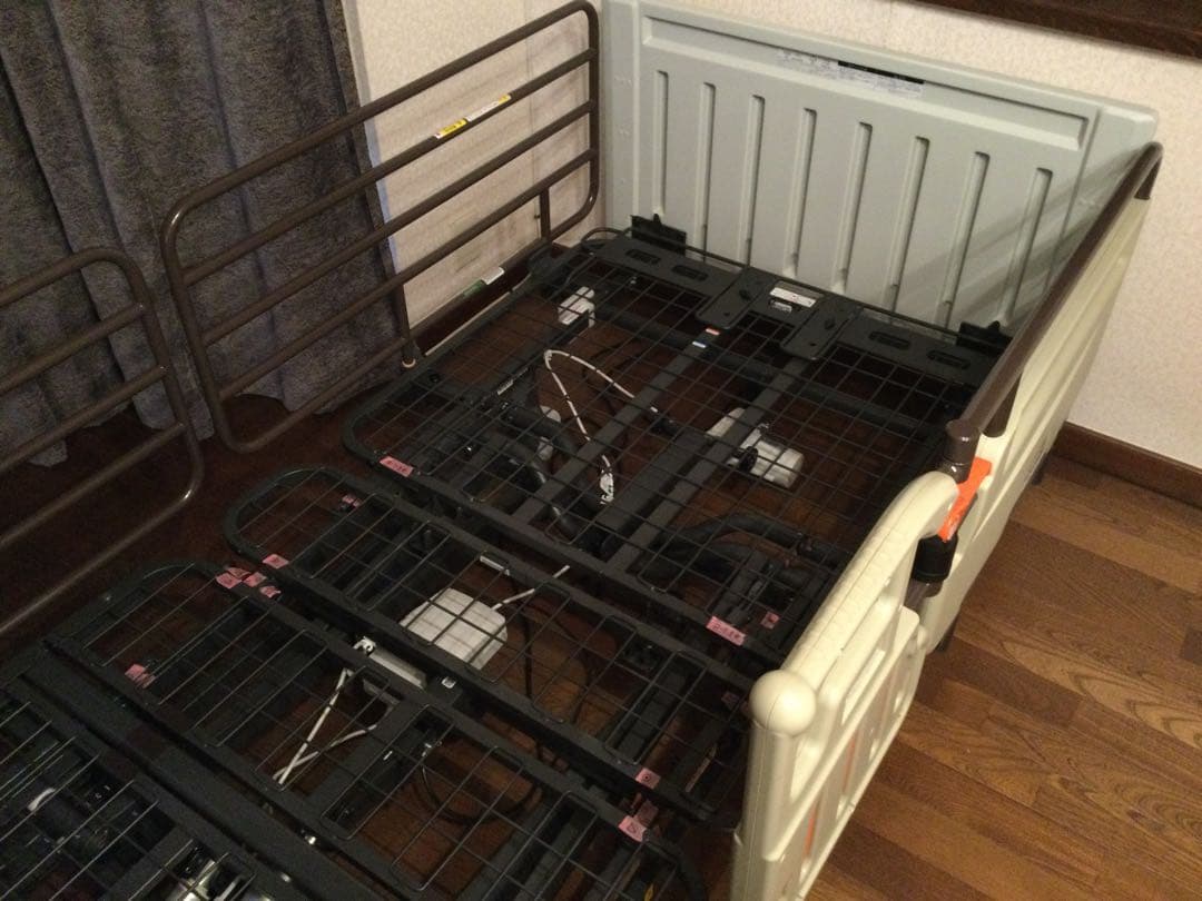 Whiteheart プラッツ　ミオレット3 3モーター電動　　電動ベッド