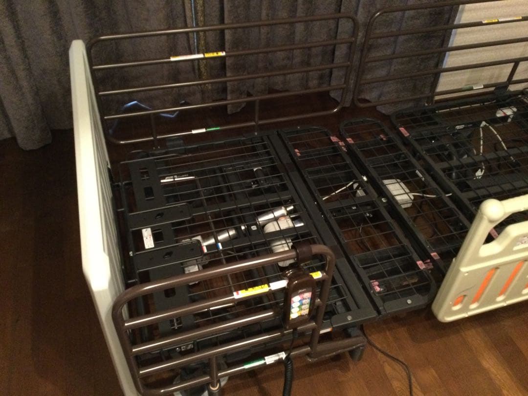 Whiteheart プラッツ　ミオレット3 3モーター電動　　電動ベッド