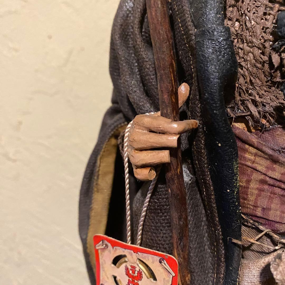 イタリア製 アンジェラ・トリピ作のテラコッタ（素焼き）人形