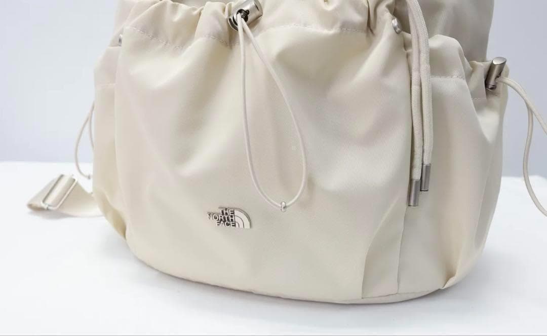 大幅値下げ✨韓国限定 ノースフェイス ボニーパックM クリーム 即日発送