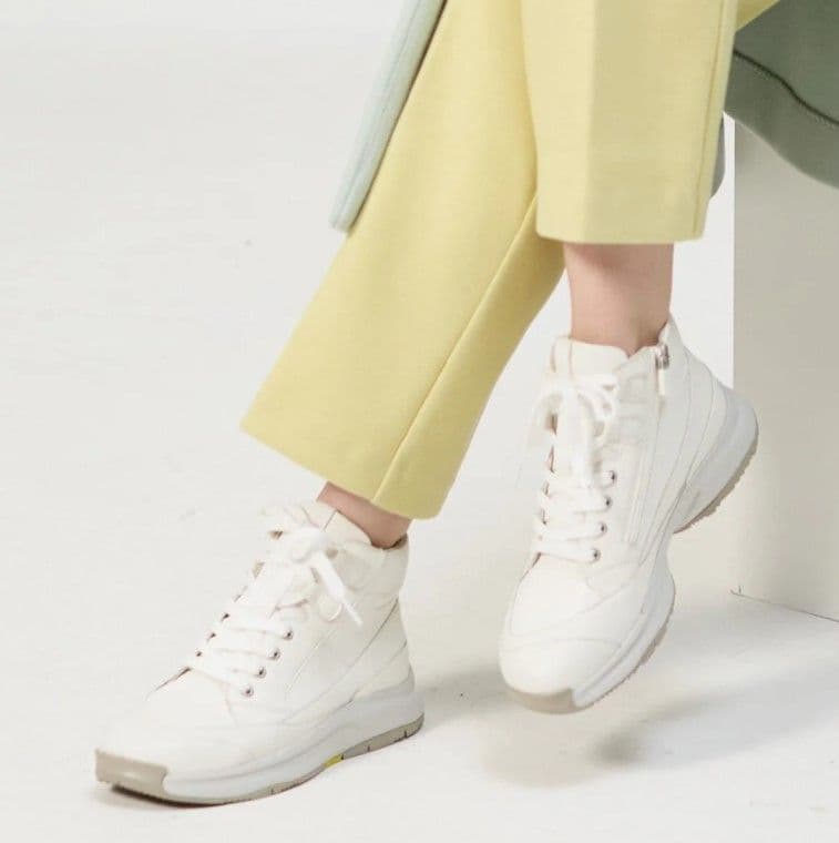 fitfit 新品23.5cm◆レースアップスニーカーブーツWoW500