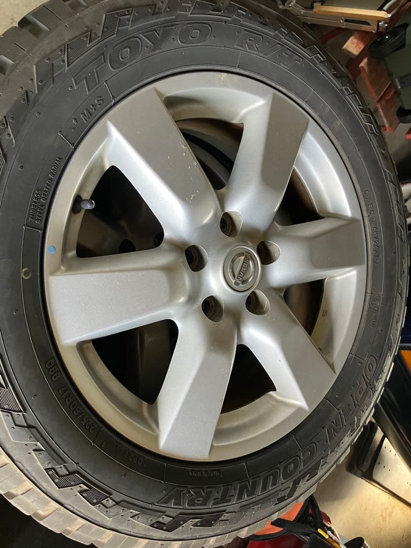 日産純正17インチ オフロードタイヤ ホイールセット