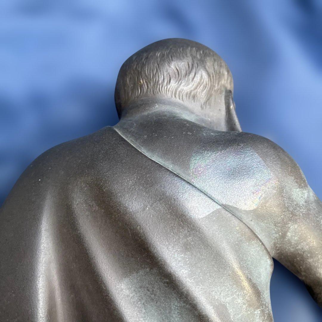 (418)だるま大師の達磨像と思われます。