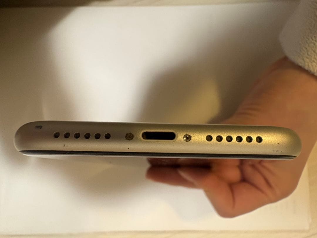 iPhone11 128GB SIMフリー　充電最大容量82%