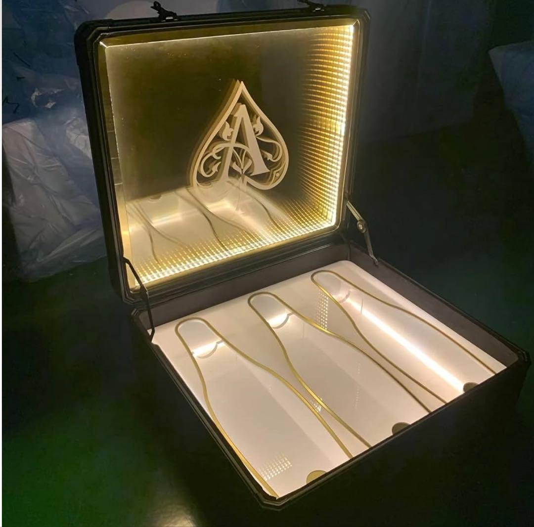 Armand de Brignac シャンパンケース　アルマンド　LED