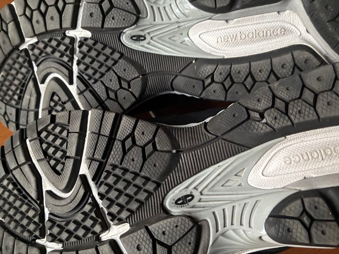 美品　New Balance MR2002 RXD 27.5 GORE-TEX