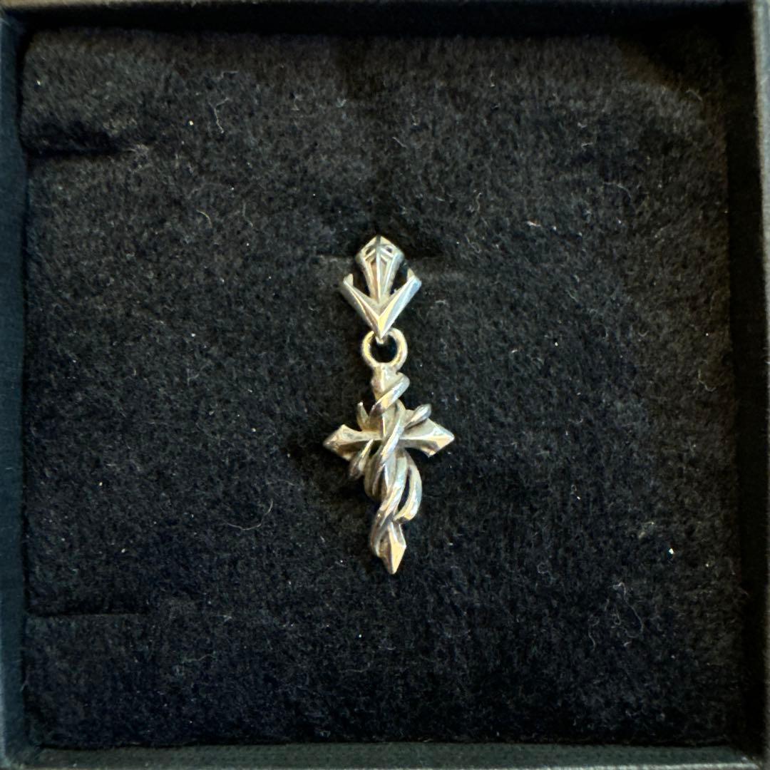 M's collection シルバー 十字架 ピアス、シルバースタッドピアス